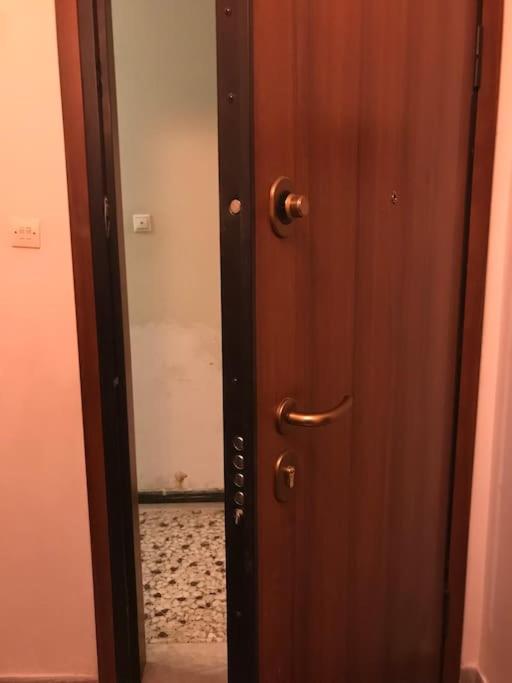 Cozy Cityscape Apartment In Atina Dış mekan fotoğraf